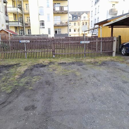 70 Qm Ferienwohnung Mit 2 Schlafzimmern Zwickau Exterior foto