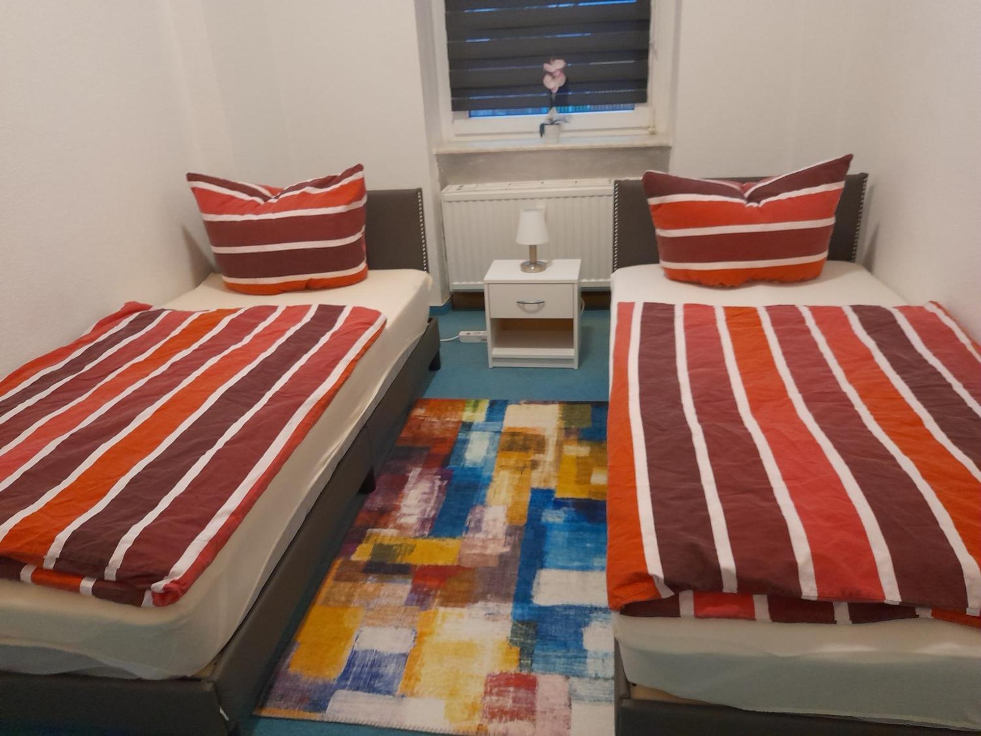 70 Qm Ferienwohnung Mit 2 Schlafzimmern Zwickau Exterior foto